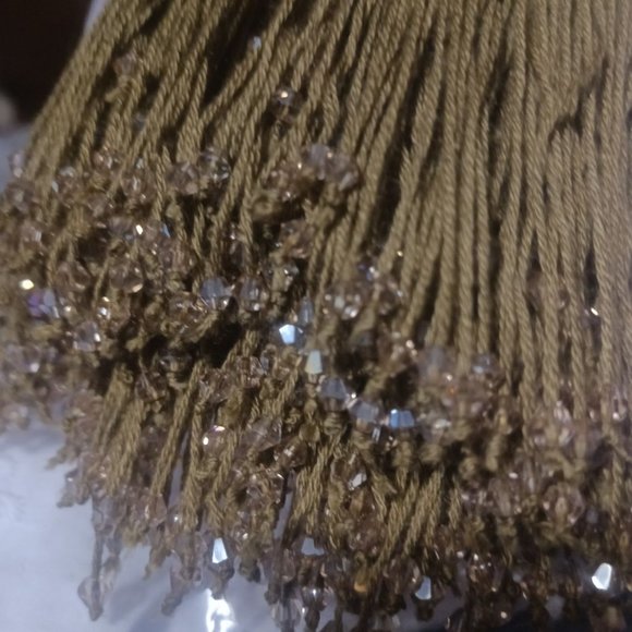 Watercolor willow vine & green beaded fringe shawl - Picture 2 of 4